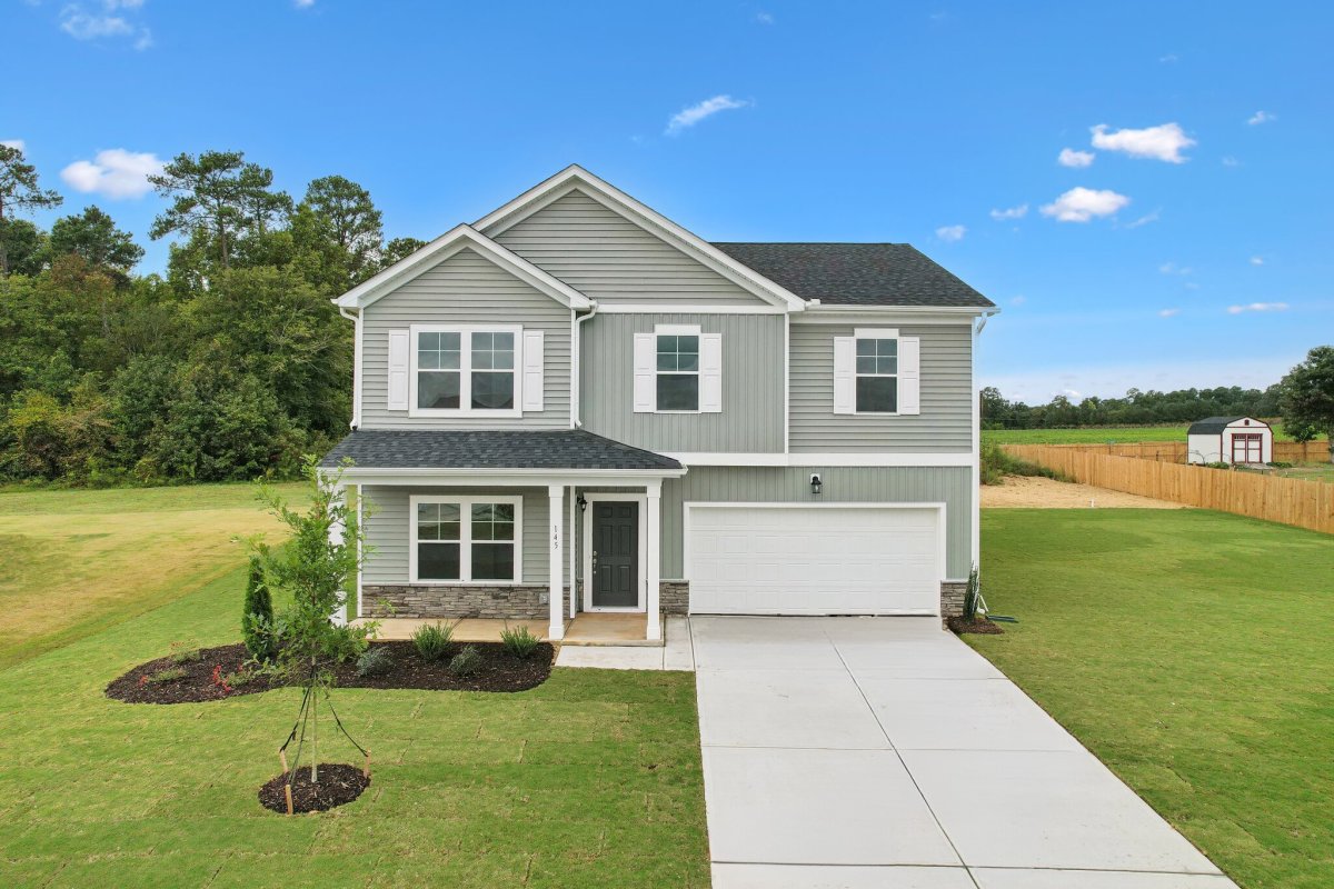 Farmhouse homes in Edgewater, Suffolk, Virginia