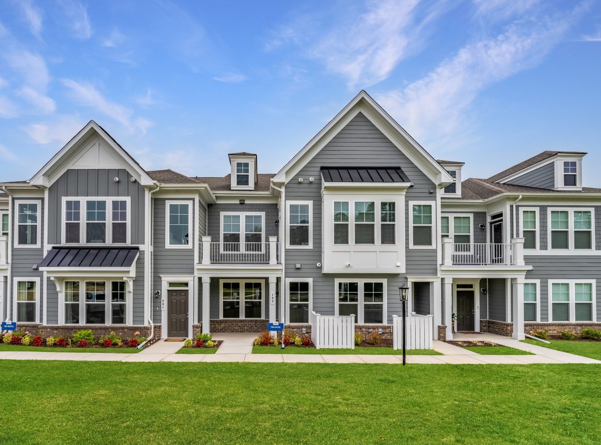 Bristol entrance at The Pointe at Twin Hickory, Richmond, Virginia